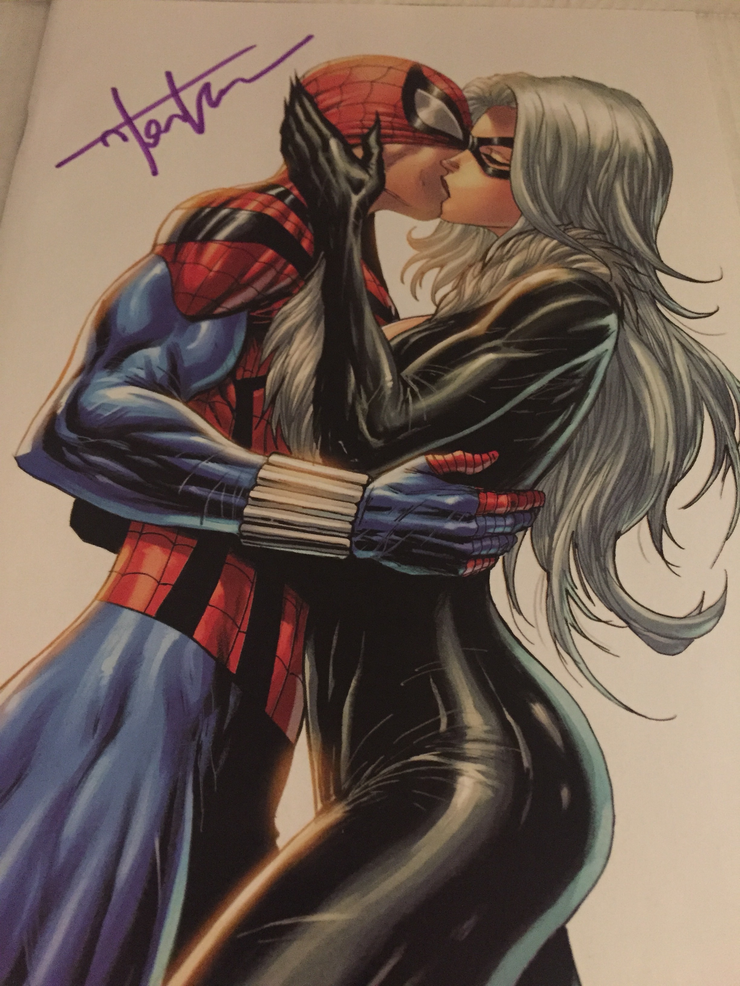 black cat spiderman make out