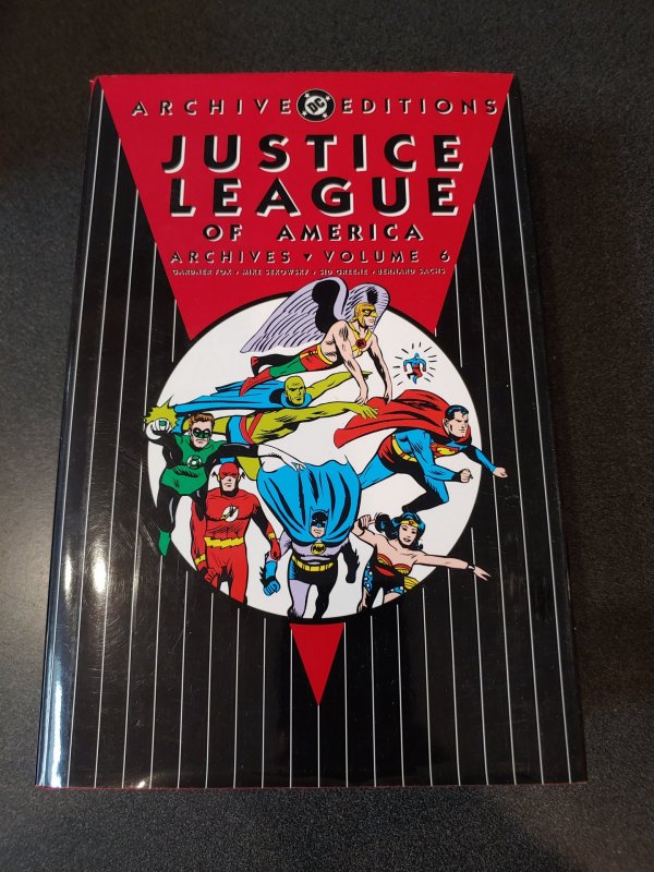 JUSTICE LEAGUE OF AMERICA  ARCHIVES VOLUME 6 HARD COVER