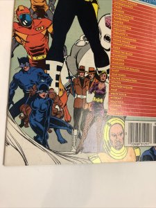 Who’s Who (1985) # 25 (NM) Canadian Price Variant CPV !