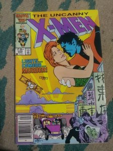 UNCANNY X-MEN # 204 1986 MARVEL DISNEY  NIGHTCRAWLER  vs arcade NEWSTAND VARIANT