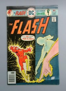 The Flash #242, VG/FN DC Comics, June 1976 JR1