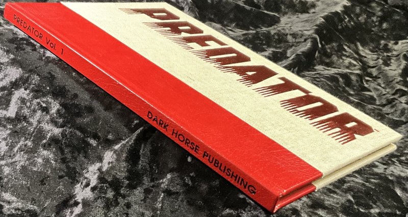 PREDATOR Vol 1 - Dark Horse -Hardbound limited/signed in dust jacket