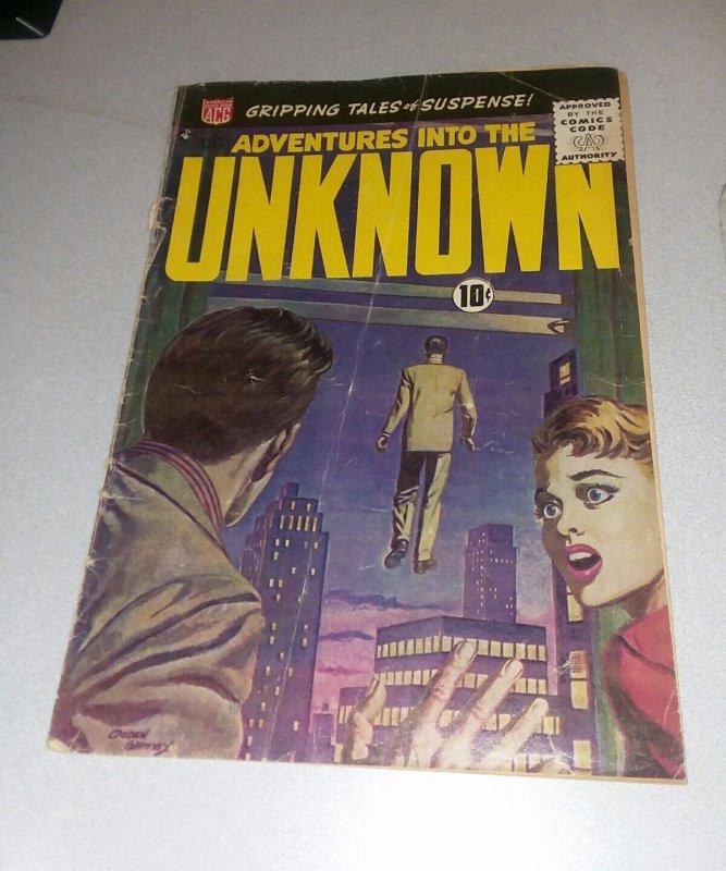 ADVENTURES INTO THE UNKNOWN #111 ogden whitney painted cover 1959 horror scifi