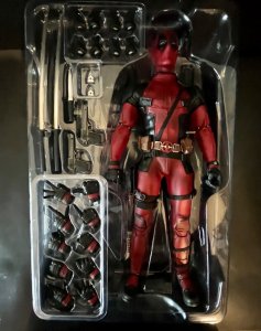 Hot Toys Movie Masterpiece 1/6 Marvel Deadpool Figure in Original Box - MMS 347 