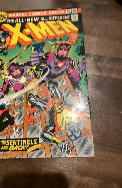 The X-Men #98 (1976)the sentinels are back - small piece out of lower cover