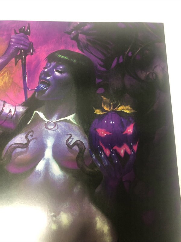 Vampirella (2024) # 667 Variant • Dynamite  Entertainment • Signed Lucio Parillo