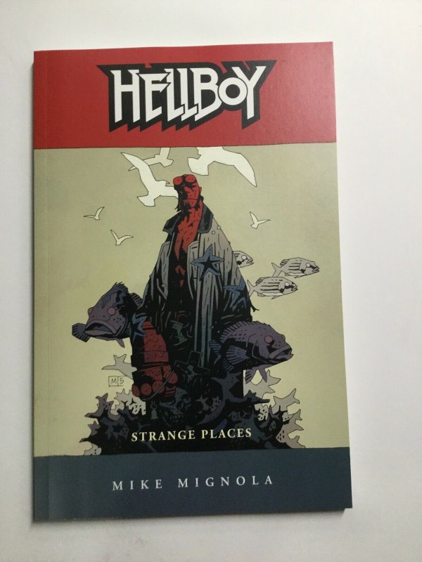 Hellboy Strange Places Tpb Softcover Sc Near Mint Nm Dark Horse