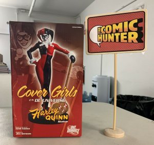 DC Direct Cover Girls of the DC Universe Harley Quinn Statue