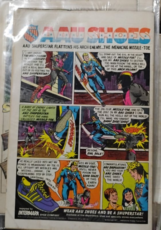 WONDER WOMAN # 237 1977 DC comics  ORIGIN NAZIS WWII  newstand