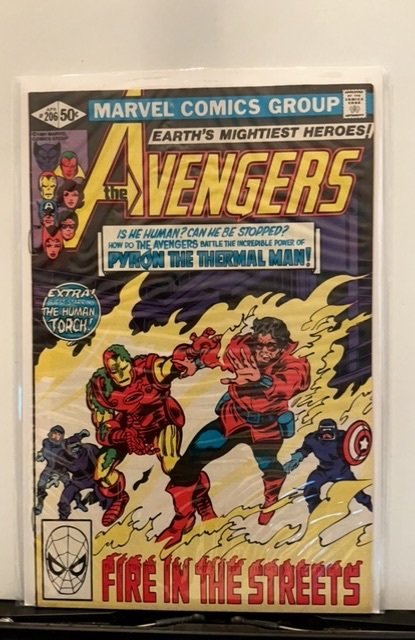 Lot of 2 The Avengers #206,249 (1984)