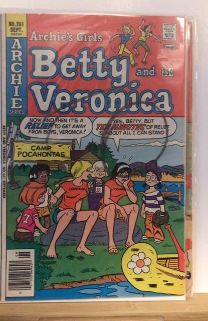 Archie's Girls Betty and Veronica #261 (1977)