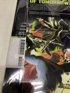 Kingdom Come (2025) DC Compact Comics TPB SC | Mark Waid • Alex Ross