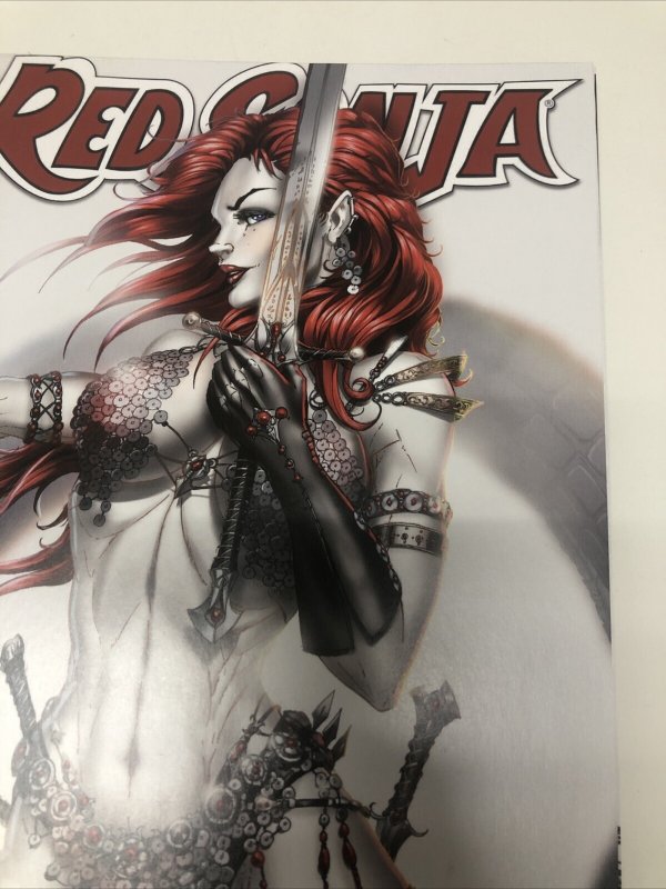 Red Sonja Black White Red # 2 Variant (NM) Dynamite Entertainment • Parrillo
