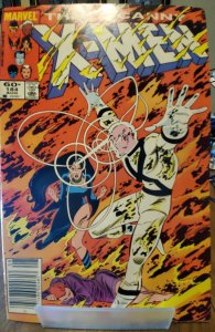 The Uncanny X-Men #184 Newsstand Edition (1984) 1st Forge. VG for moisture