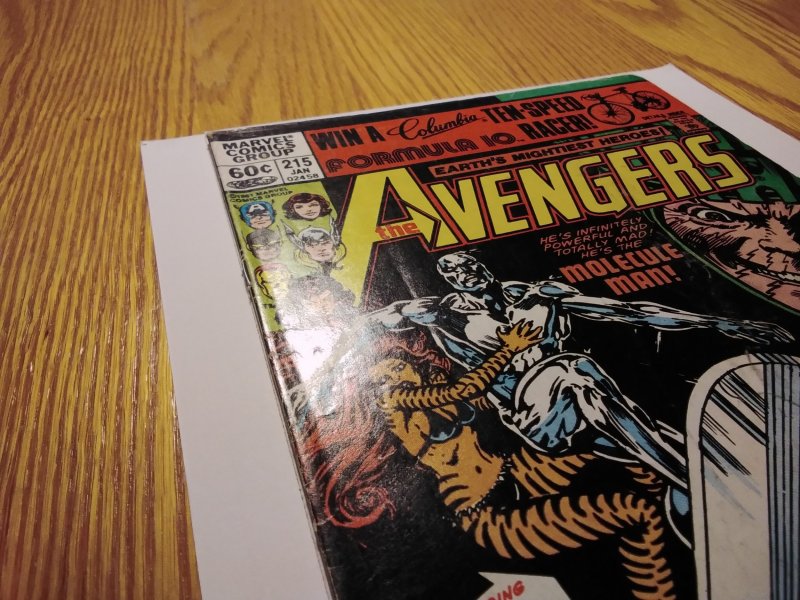 The Avengers #215 Newsstand (1982)