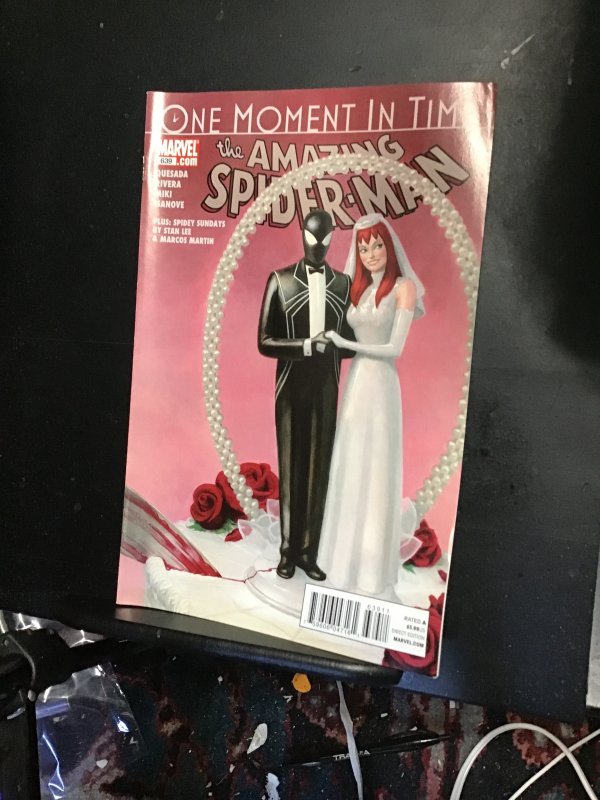 The AmazingSpider-Man #639 Black costume Spidey MJ wedding cake cover! VF/NM Wow