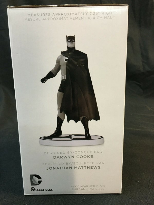 BATMAN BLACK AND WHITE STATUE DARWYN COOKE MIB DC COLLECTIBLES