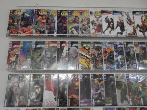 Huge Lot 120+ Comics W/ Detective Comics, Superman, +More! Avg VF/NM Condition!