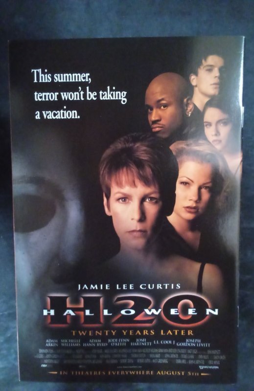 Danger Girl #3 Charest Cover (1998)