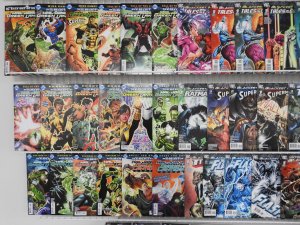 Huge Lot of 250+ DC Comics W/ Green Lantern, The Flash, Batman- AVG. VF Cond.