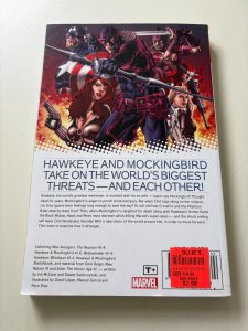 Avenging Archer Hawkeye Marvel Comics TPB Graphic Novel Comic Book  9 J336