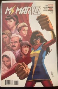 Group Lot of 25 Comics (See Details) Ms. Marvel, Catwoman, Batman