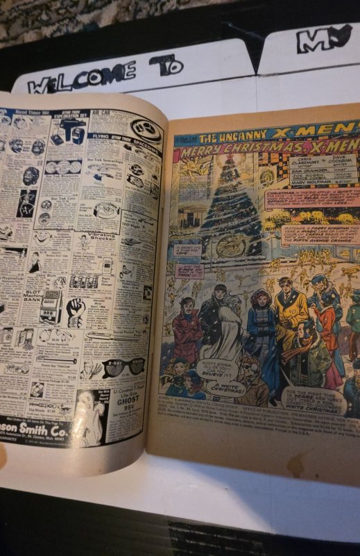 The X-Men #98 (1976)the sentinles are back small cover stain