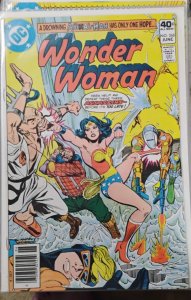 WONDER WOMAN # 268  1980  DC comics  newstand key  animal man
