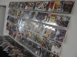 Huge Lot of 150+ Comics W/ Deadpool, Civil War, Infinity, +More! Avg. VF!