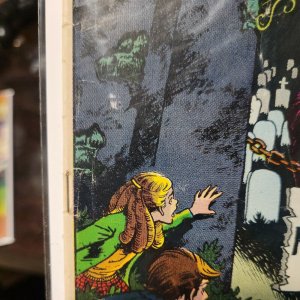 House of Mystery 208 Classic Cemetery Cover  