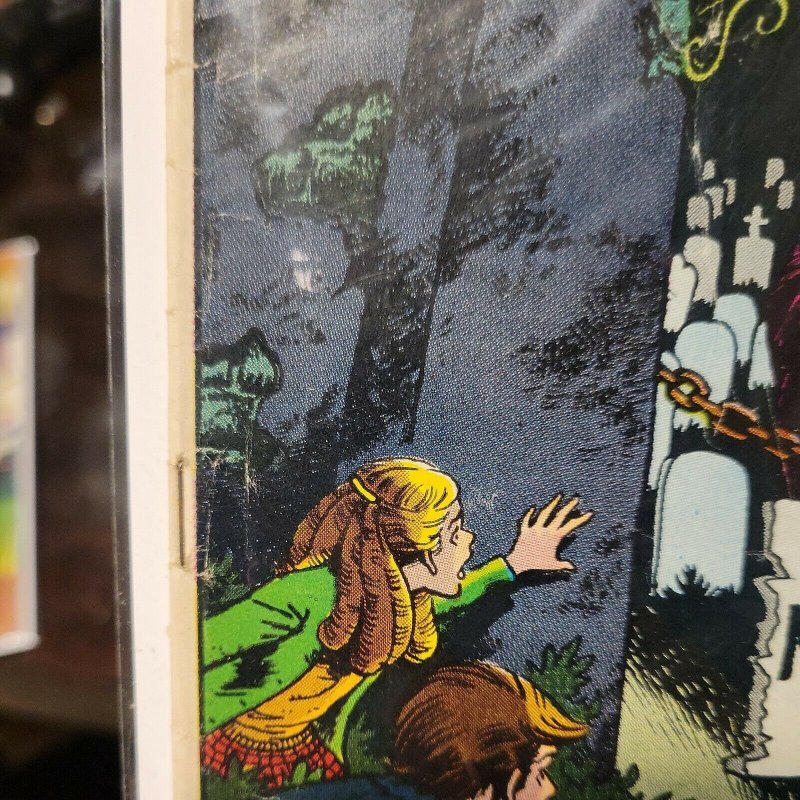 House of Mystery 208 Classic Cemetery Cover  