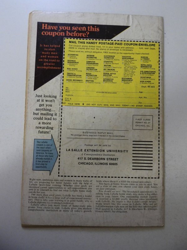 The Incredible Hulk #190 (1975) GD Condition centerfold detached moisture stains