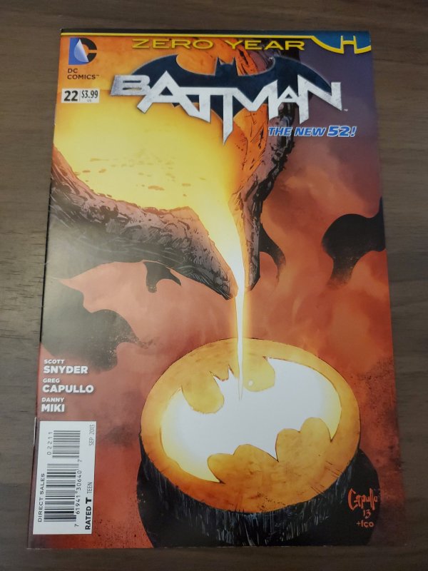 Batman (2011) (V2) #22 (8.5)