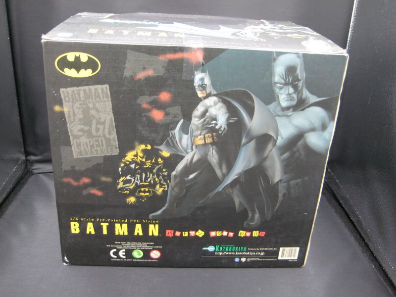 Batman Kotobukiya Artfx 1/6 scale Pre-Painted PVC Batman Statue Blue 