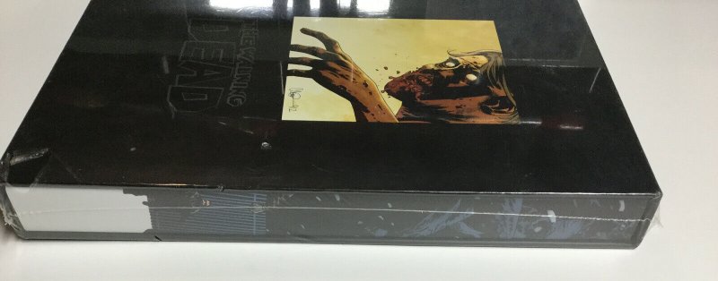 The Walking Dead Volume 4 Deluxe HC Hardcover Nm Near Mint Image Comics Sealed