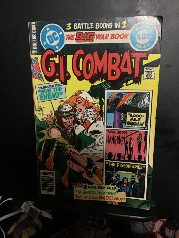 G.I. Combat #217 (1980) Made high-grade giant size Joe Kubert cover! FN/VF Wow