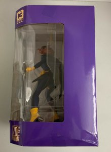 DC Core Batgirl Estatua 