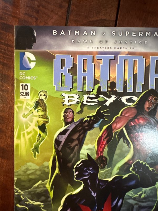 Batman Beyond #10 (2016)