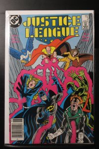 Justice League #2 Newsstand Edition (1987)