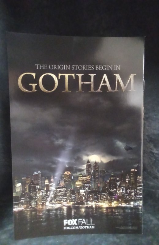 Batman #34 Selfie Cover (2014)