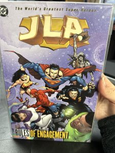 JLA: RULES OF ENGAGEMENT - DC COMICS 2004 ?