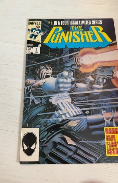 The Punisher #1 (1986)first punisher solo sorties limted