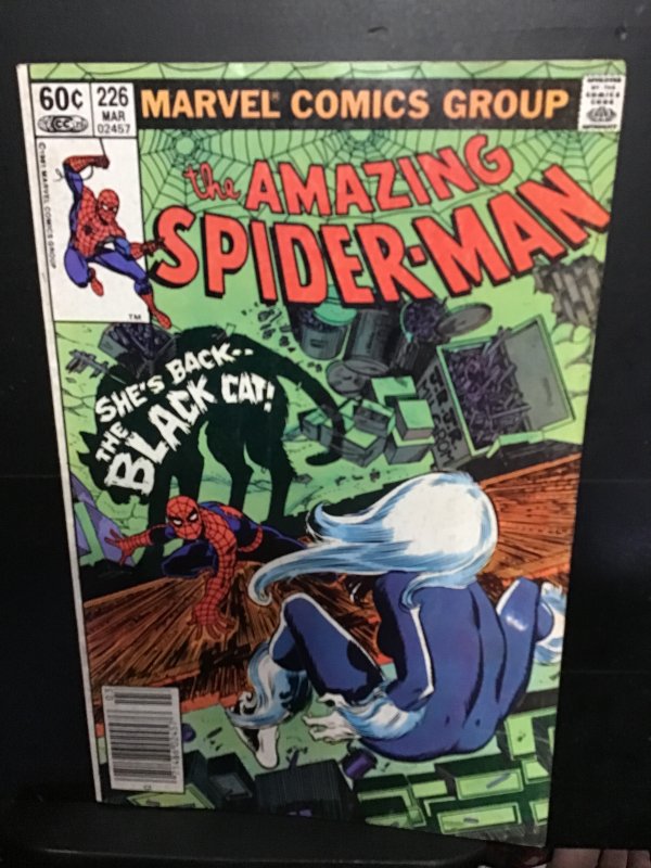 The Amazing Spider-Man #226 (1982) Black Cat key!  High-grade VF/NM Wow