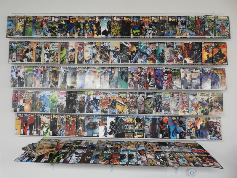 Huge Lot of 200+ Comics W/ Detective Comics, Superman, Batman Avg. VF- Cond.