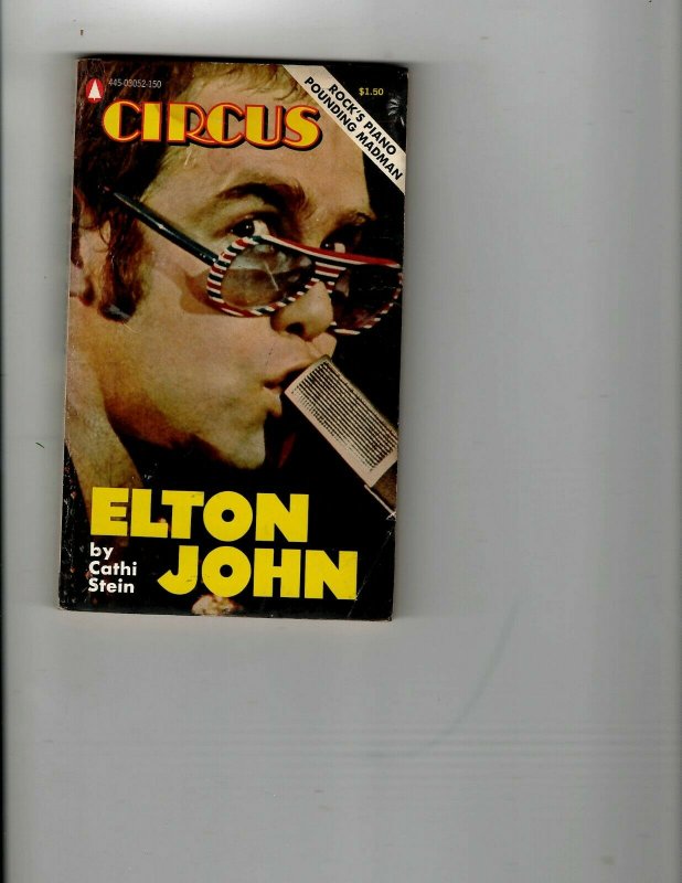 3 Books The Mystery of Collinwood Circus Elton John Go Pop Annual 1968 JK20 