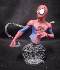 Ultimate Spider-Man 7'' Bust Diamond Select 2002 Statue Only