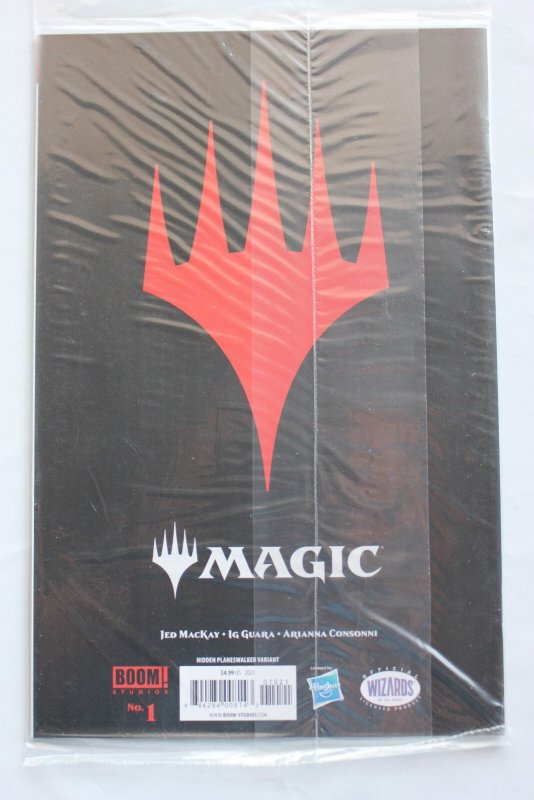 Magic #1 Hidden Planeswalker Variant Cover  (2021) Magic: The Gathering NM
