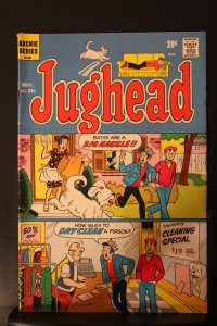 Jughead #211 (1972) High-Grade NM- Dryclean joke cover!