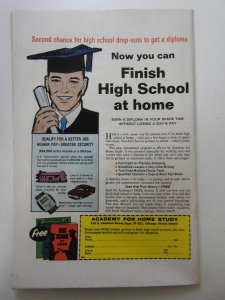 Sub-Mariner #28 (1970) Youthquake! Sharp VF- COndition!