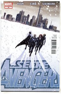SECRET AVENGERS #19 2012 New MOON KNIGHT costume-comic book